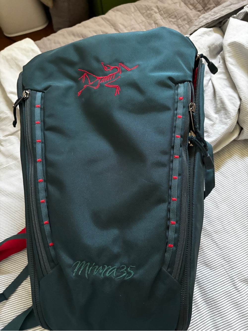 Rare Arc'teryx Mira 35 Pack — Teal with red Accents nwot